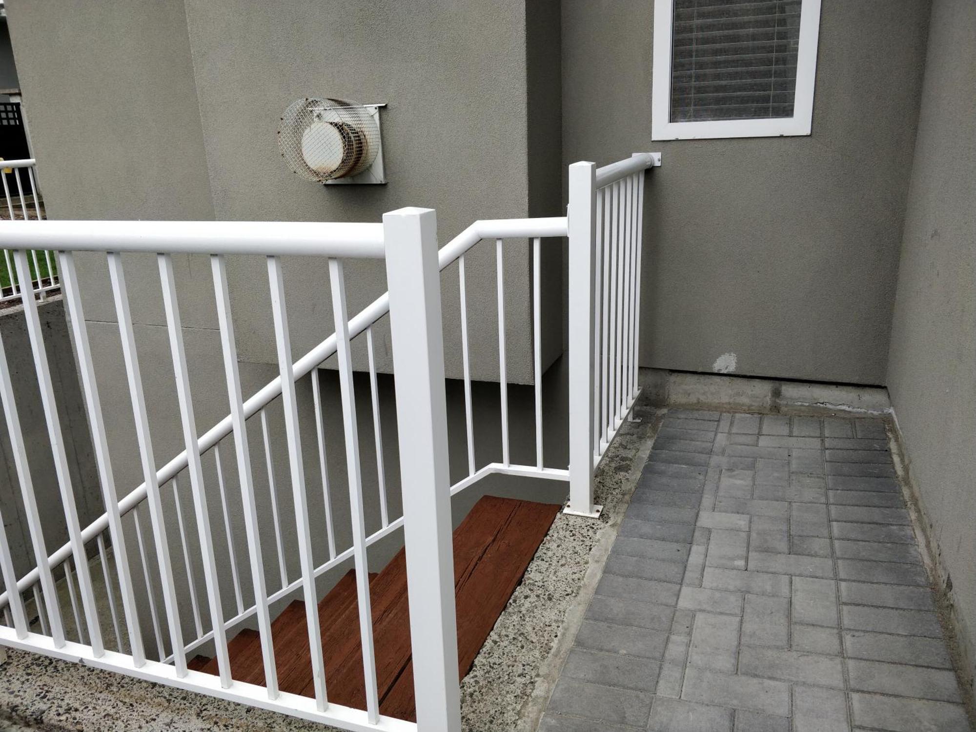 Villa 4br Basement Near Port Mann Bridge Surrey