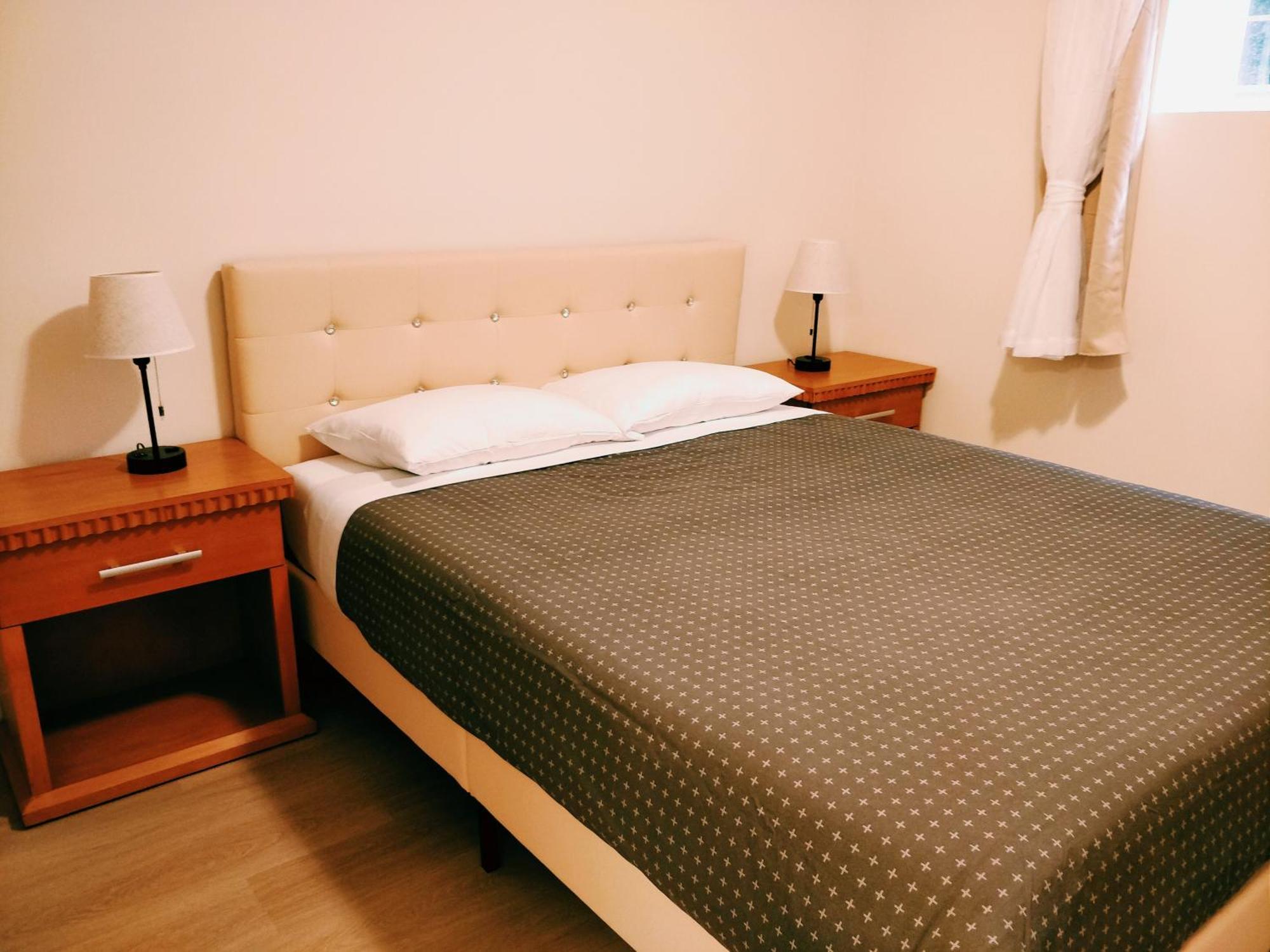 4br Basement Near Port Mann Bridge Villa Surrey