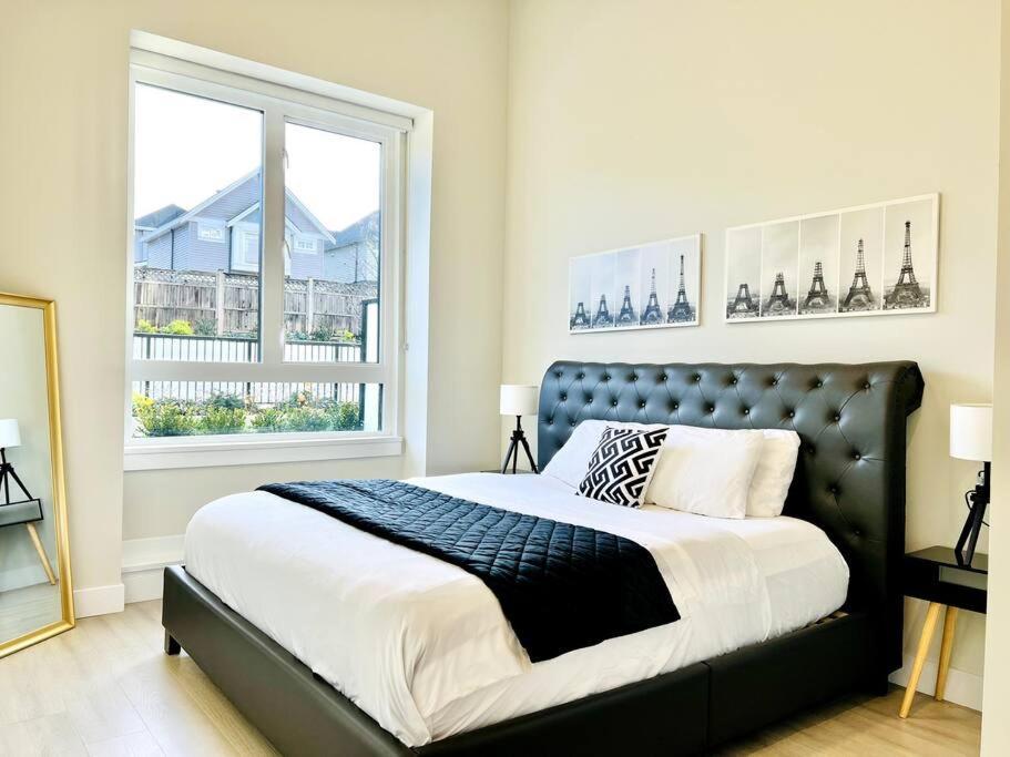 Apartment Family Friendly Ground Level Surrey
