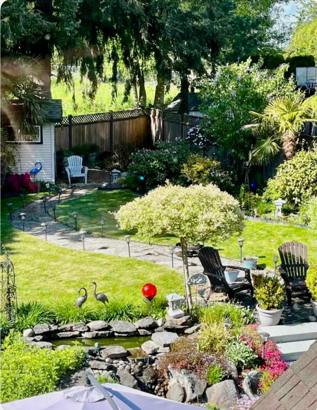 Spacious & Comfortable, Private Queen & Bath In West Cloverdale