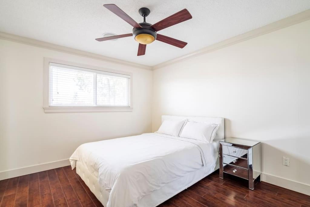 Spacious Family Upper Level 3 Bedrooms *
