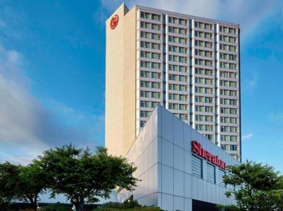 Hotel Sheraton Vancouver Guildford Surrey