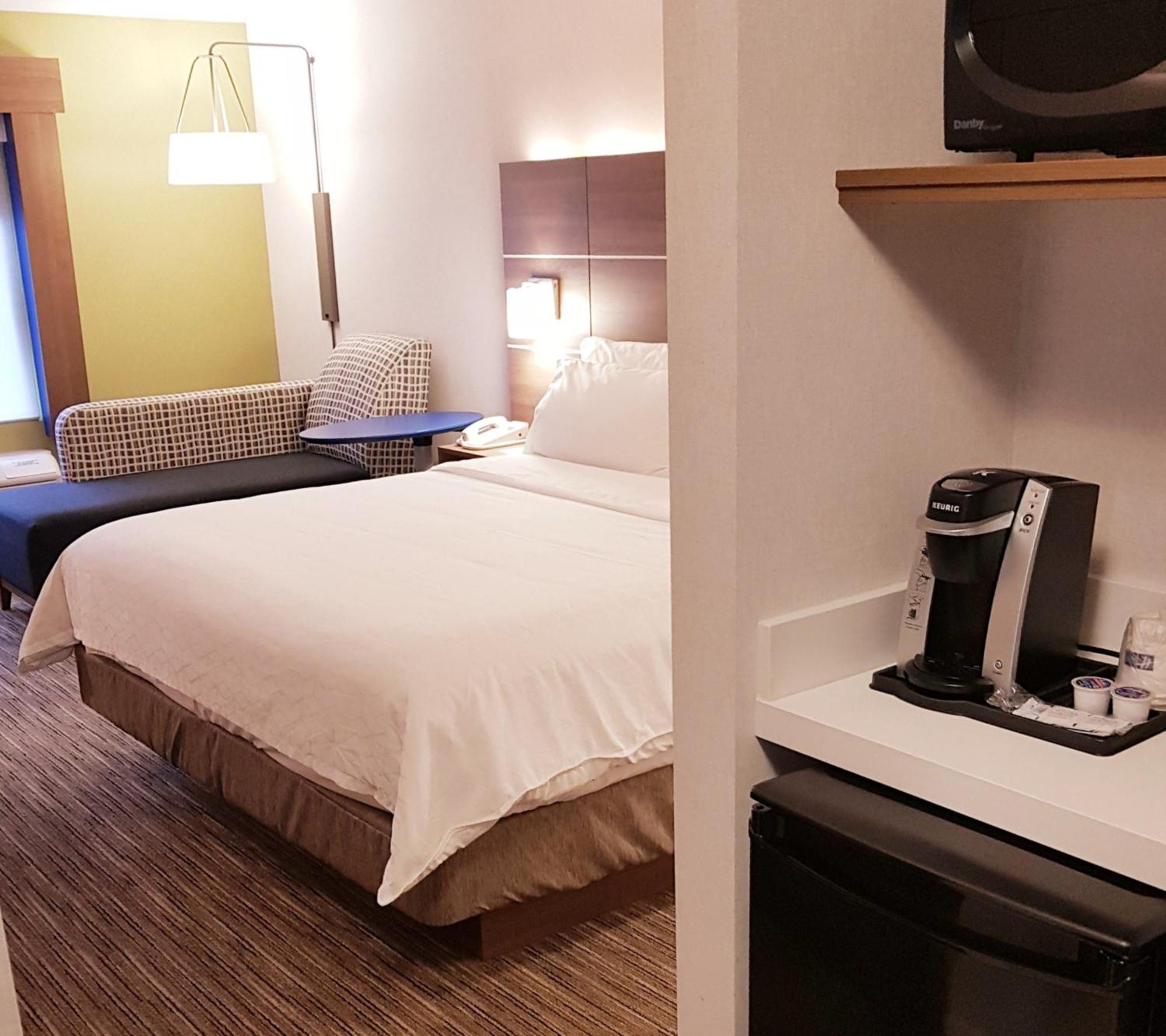 Express And By Ihg Hotel Surrey