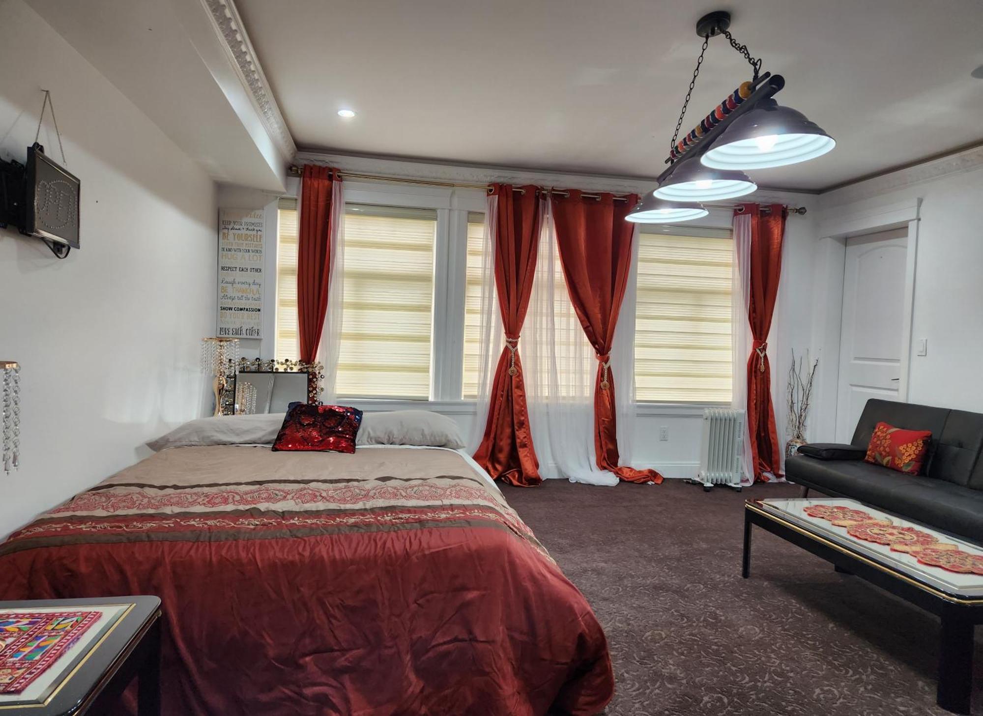 The Empress Palace Pensão 4*