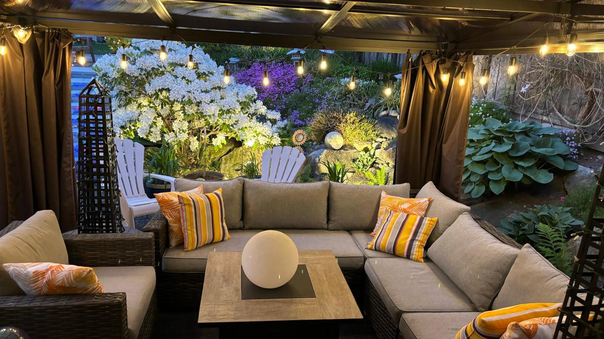 Spacious & Comfortable, Private Queen & Bath In West Cloverdale Surrey