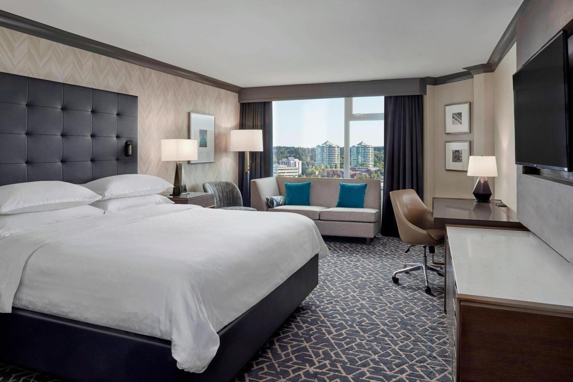 Sheraton Vancouver Guildford 4*