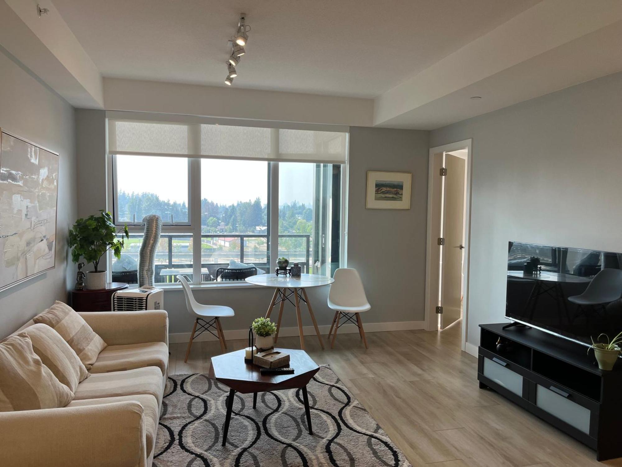 Private Park Downtown-600sf-1br-1bth Apartment