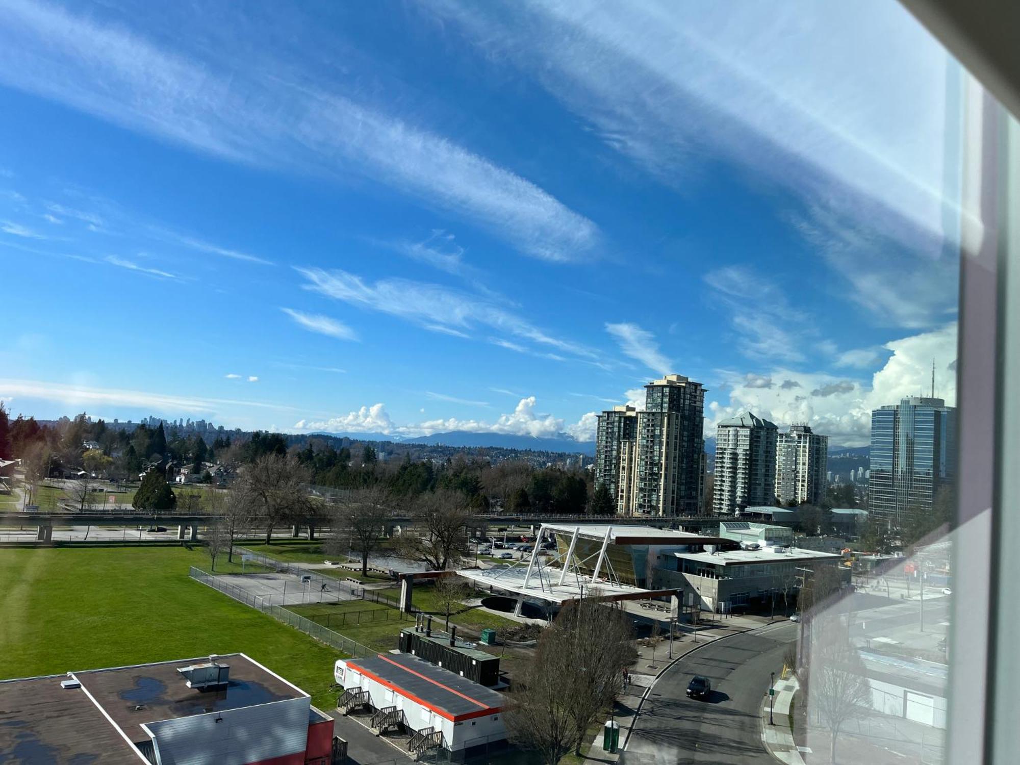 Private Park Downtown-600sf-1br-1bth Apartment *