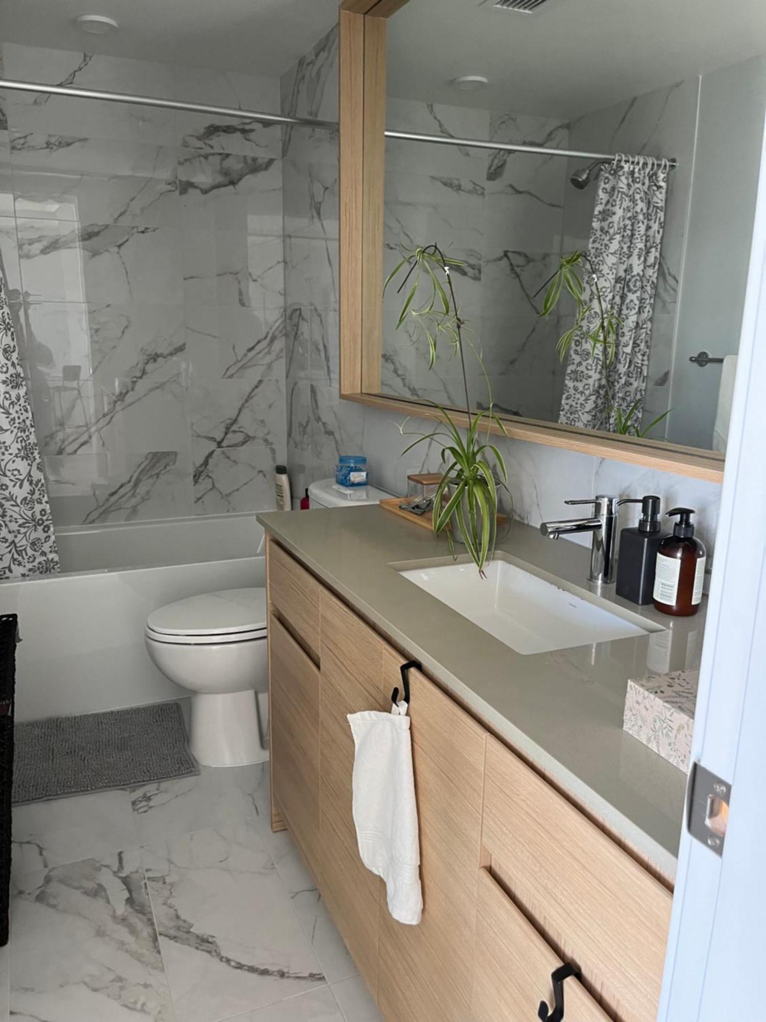 Private Park Downtown-600sf-1br-1bth