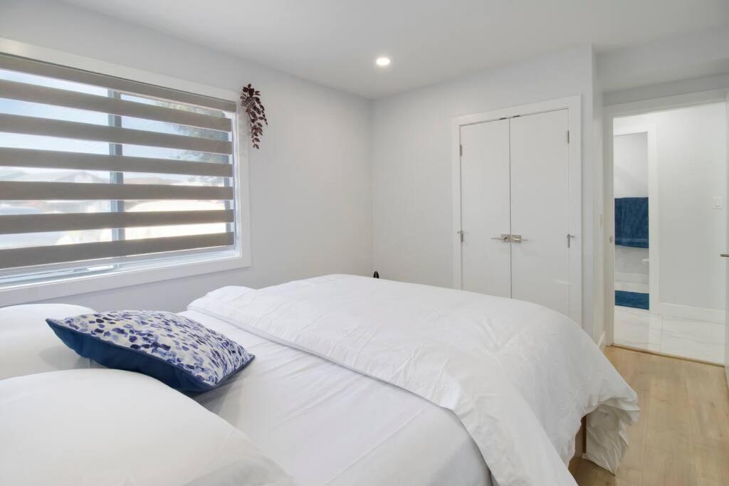 Holiday home Modern Bright Whole House Major Attractions Nearby