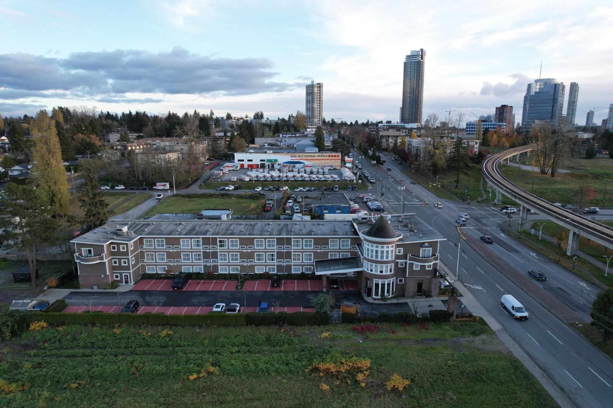 Hotel Days By Wyndham Surrey