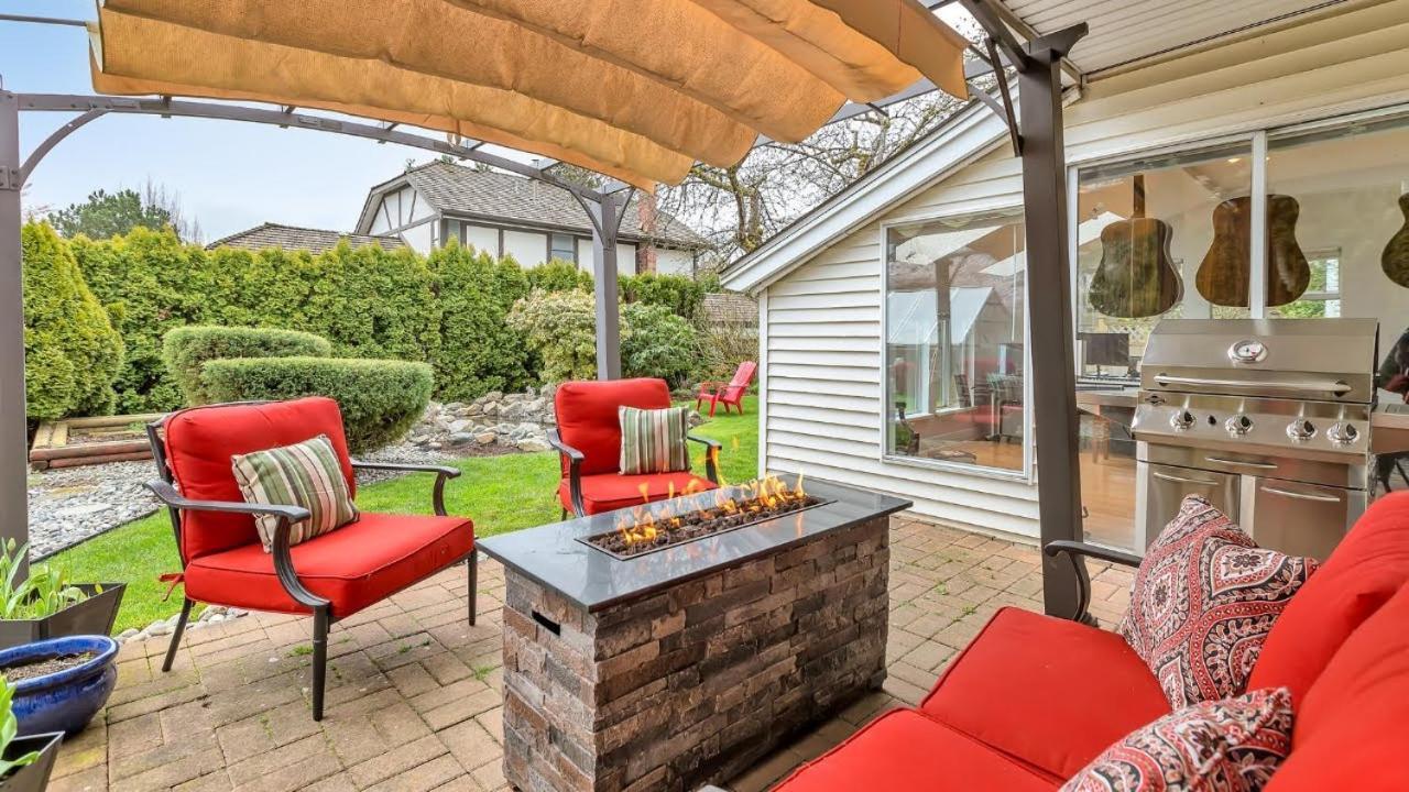 Anne's Luxury - Near White Rock Homestay *