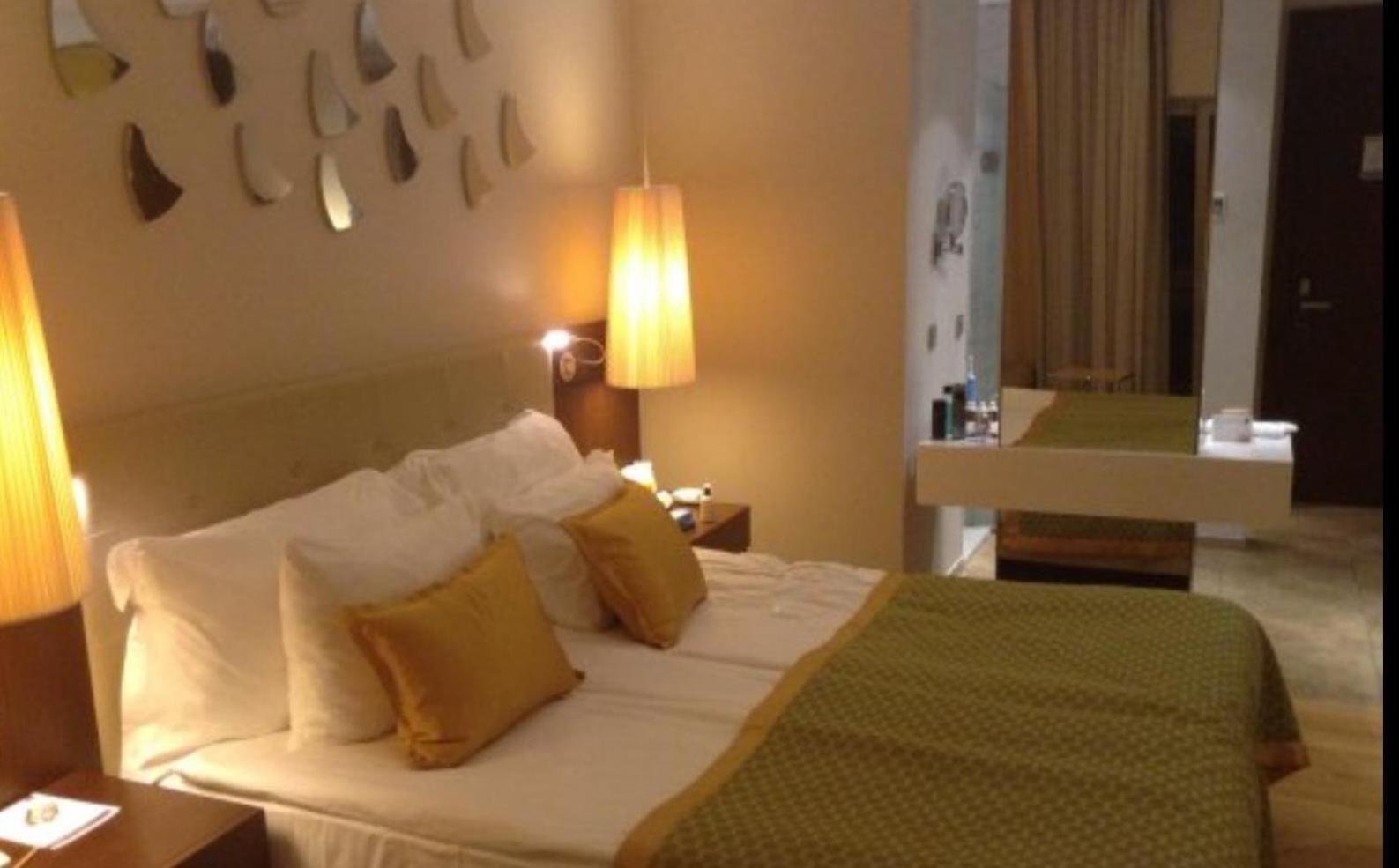 Hotel Empress Palace 4*