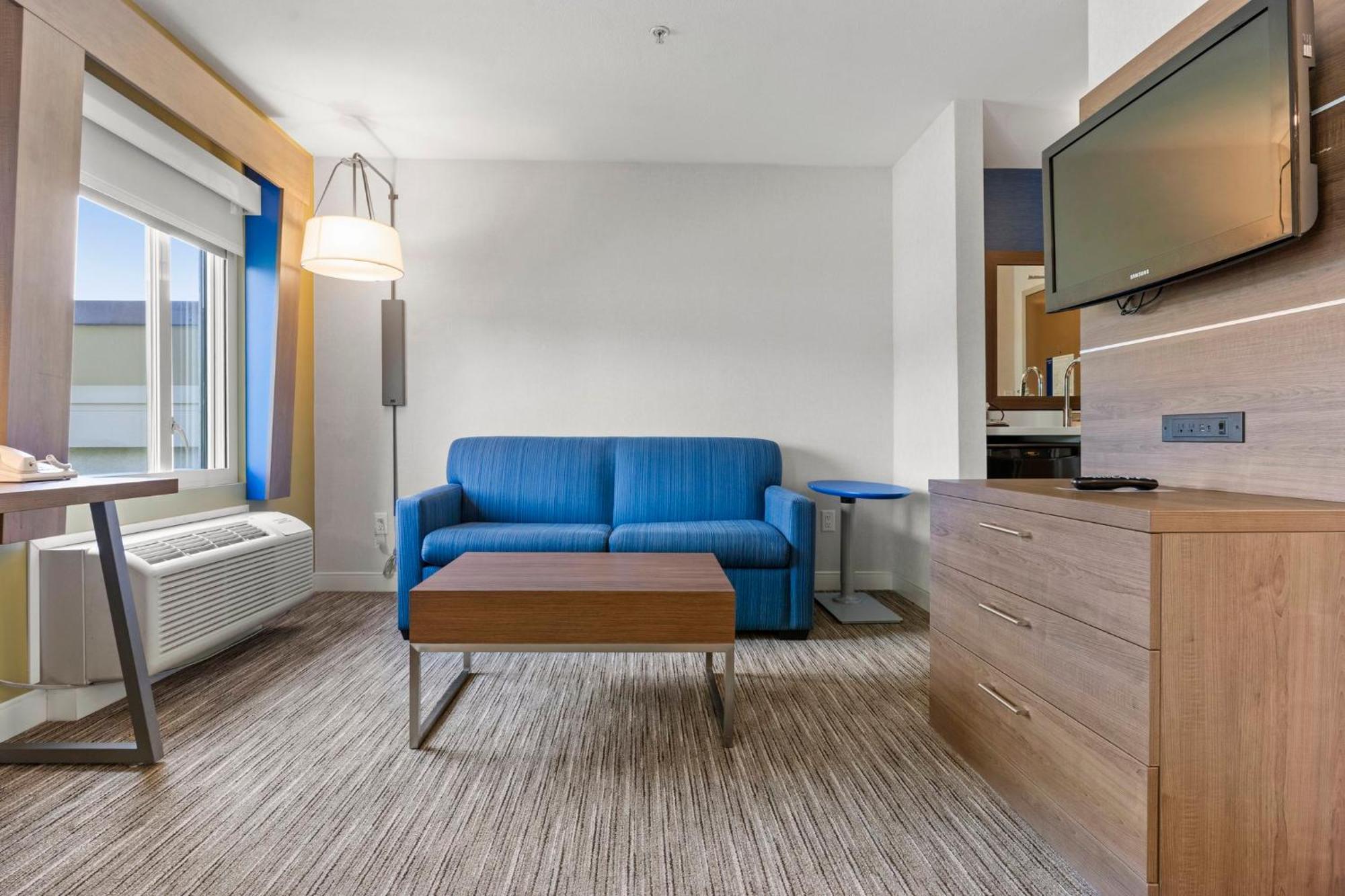 Hotel Express And By Ihg 2*