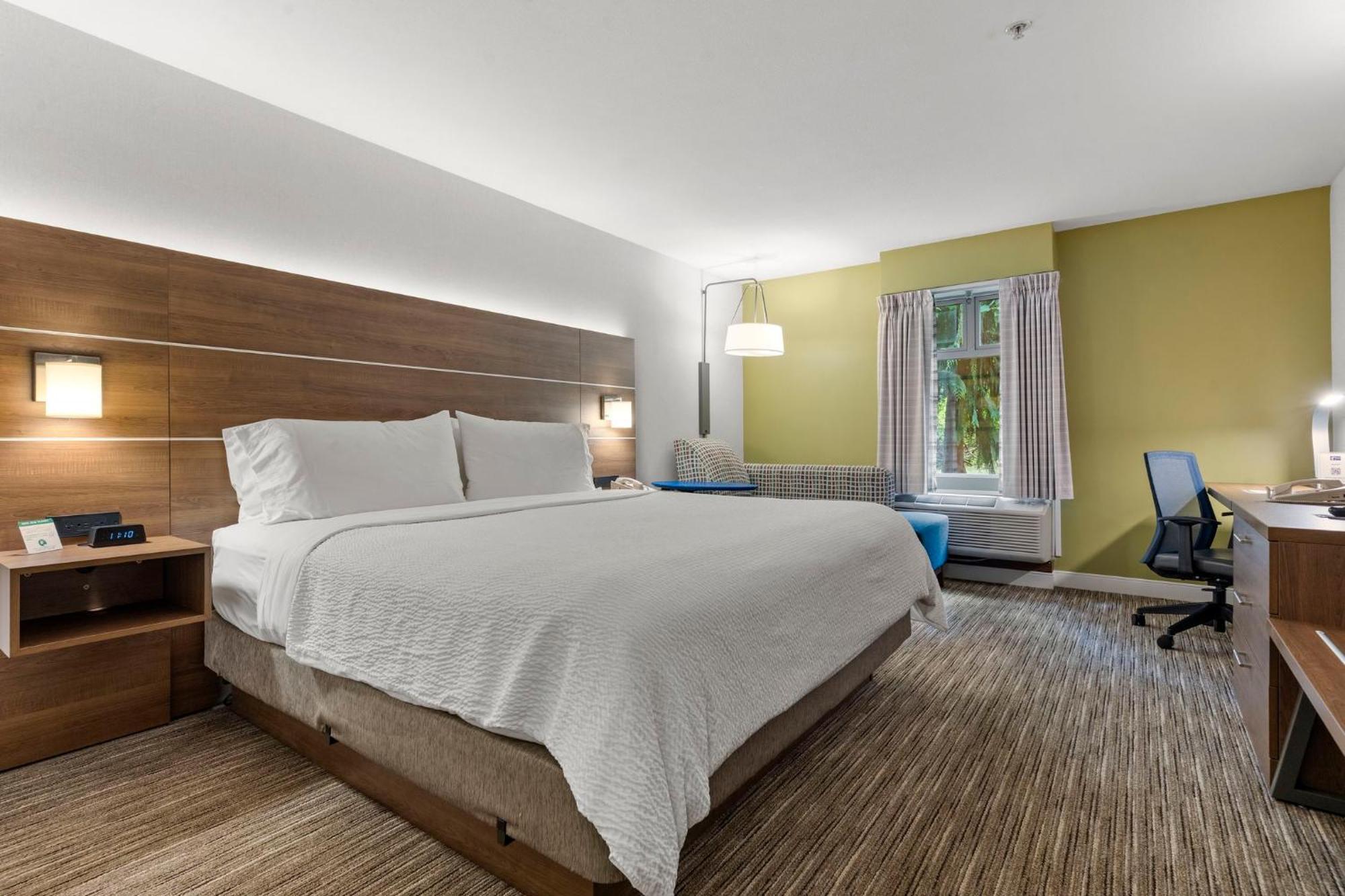 Hotel Express And By Ihg