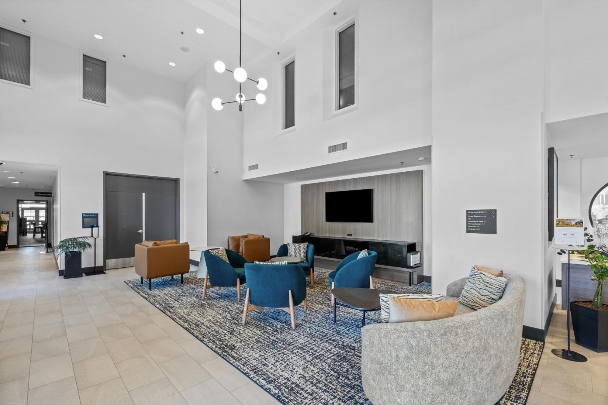 & East - Cloverdale By Ihg 3* Surrey