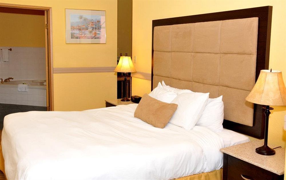Hotel Pacific & Conference Center 3*