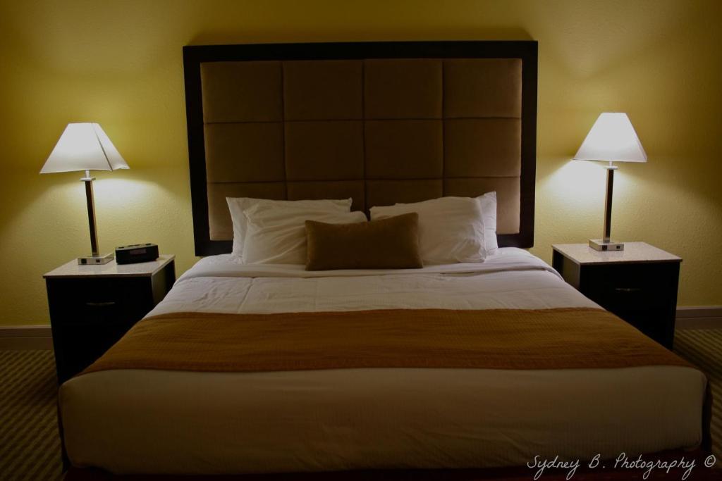 Hotel Pacific & Conference Center 3*