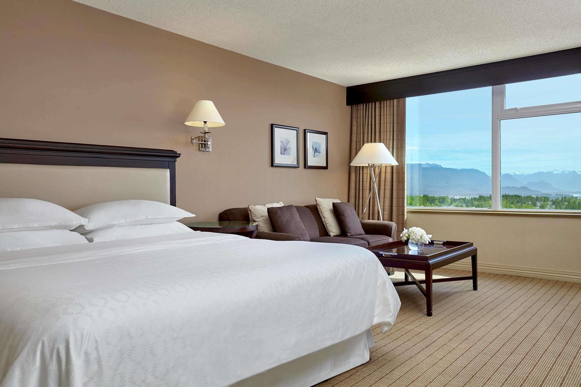 Sheraton Vancouver Guildford 4* Surrey