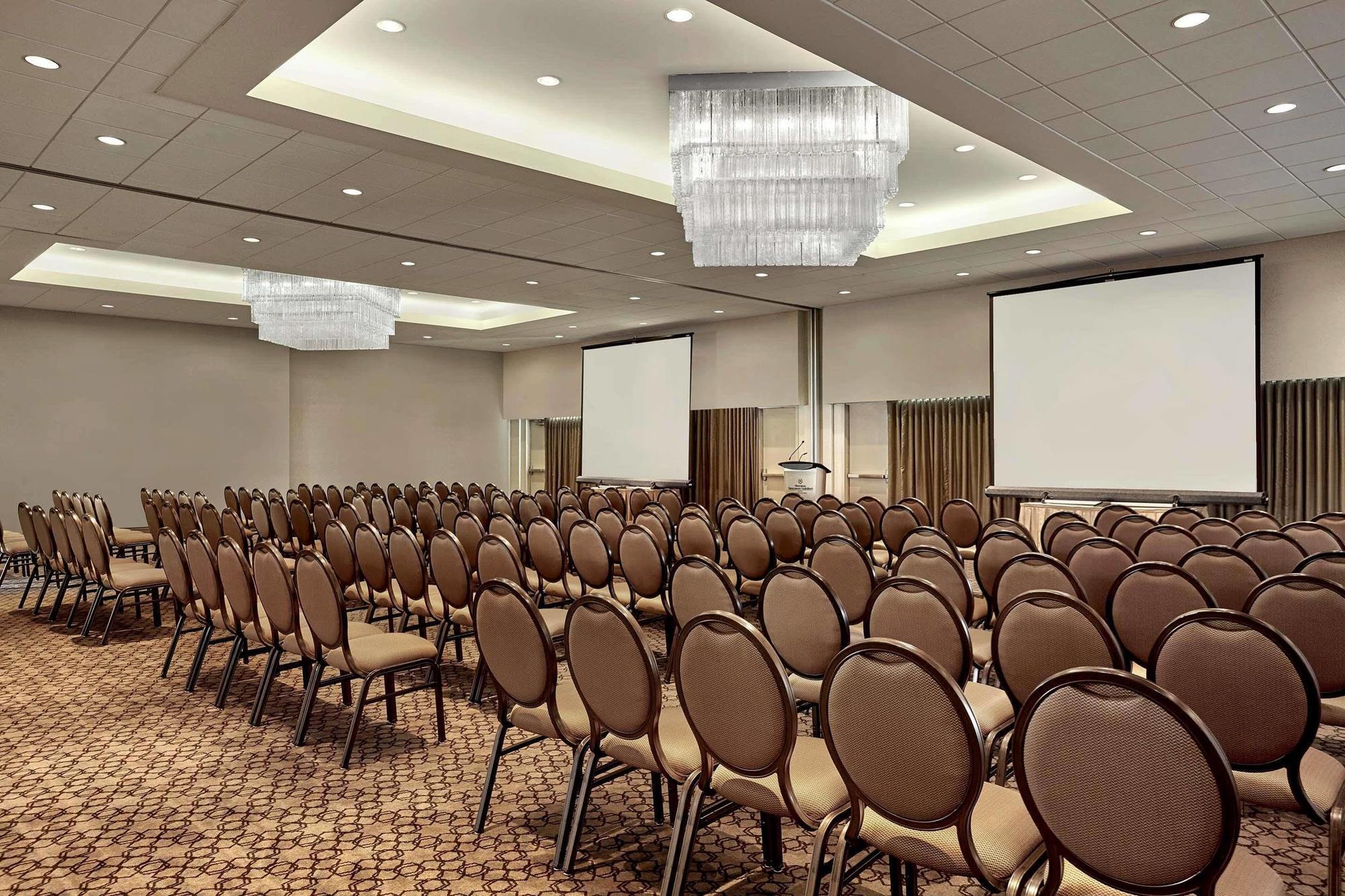 Hotel Sheraton Vancouver Guildford