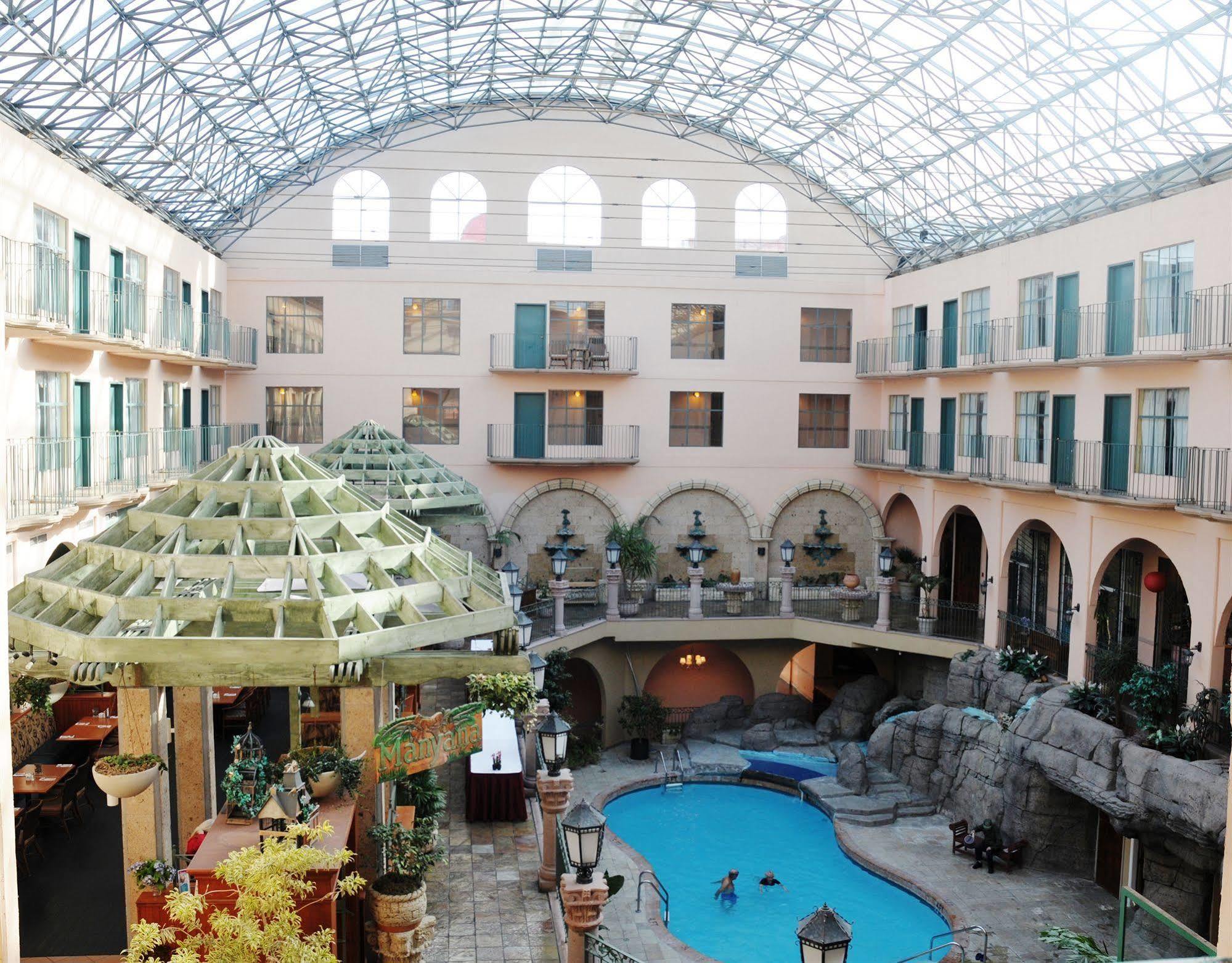 Hotel Pacific & Conference Center Surrey