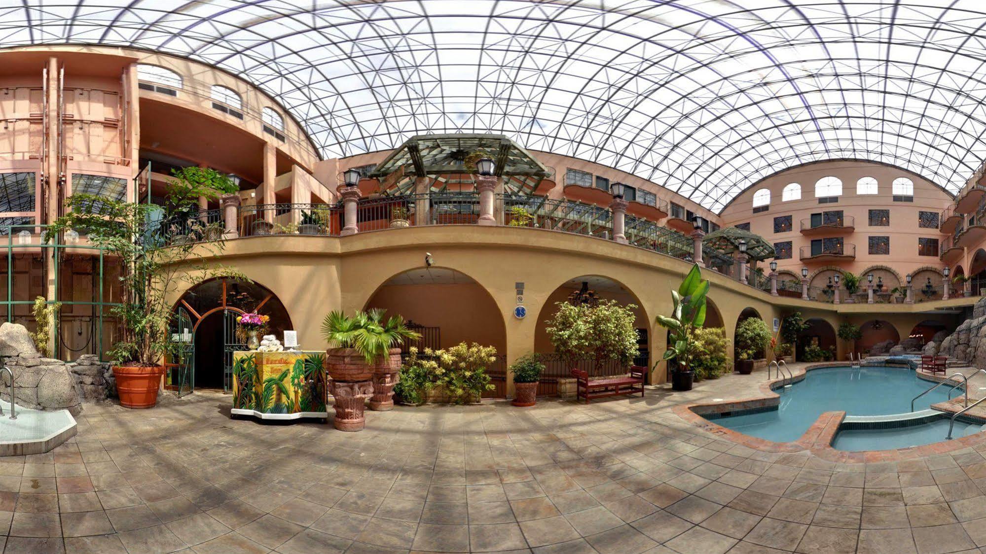 Hotel Pacific & Conference Center Surrey
