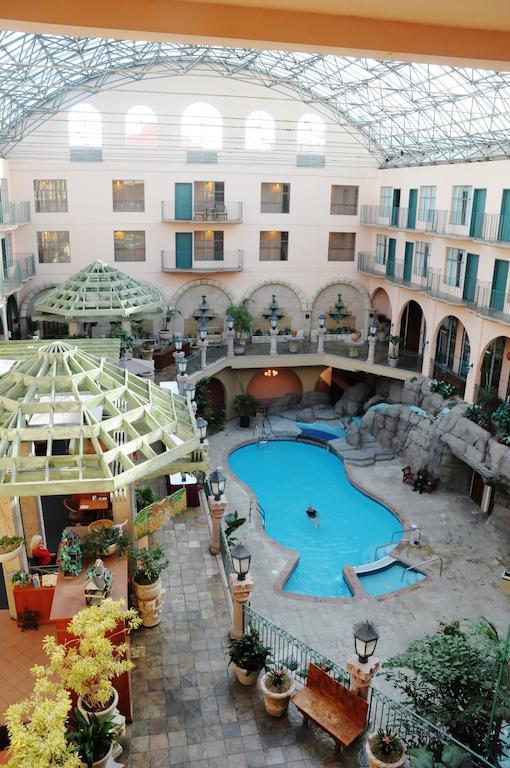 Pacific & Conference Center Hotel 3*