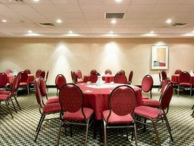 Express And By Ihg Hotel Surrey