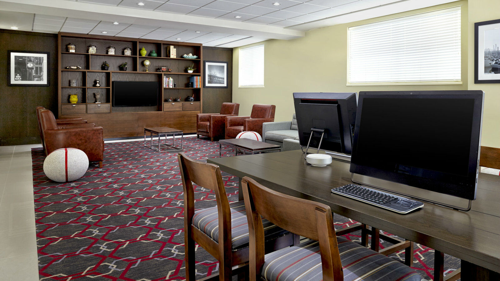 Four Points By Sheraton Hotel 3*