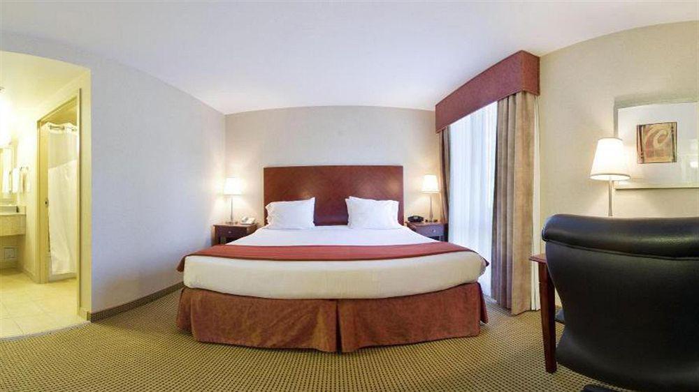 Express And By Ihg