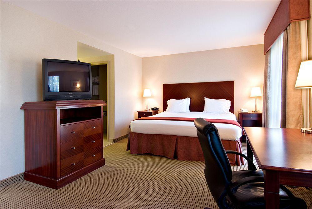 Express And By Ihg